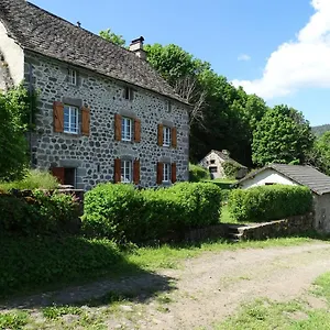 gite-du-cresponnet.hotels-rhonealpes.com/
