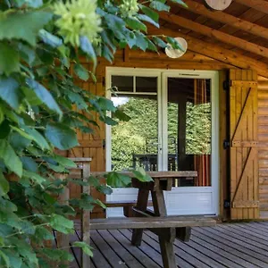 camping-la-ferme-des-epinettes.hotels-rhonealpes.com/