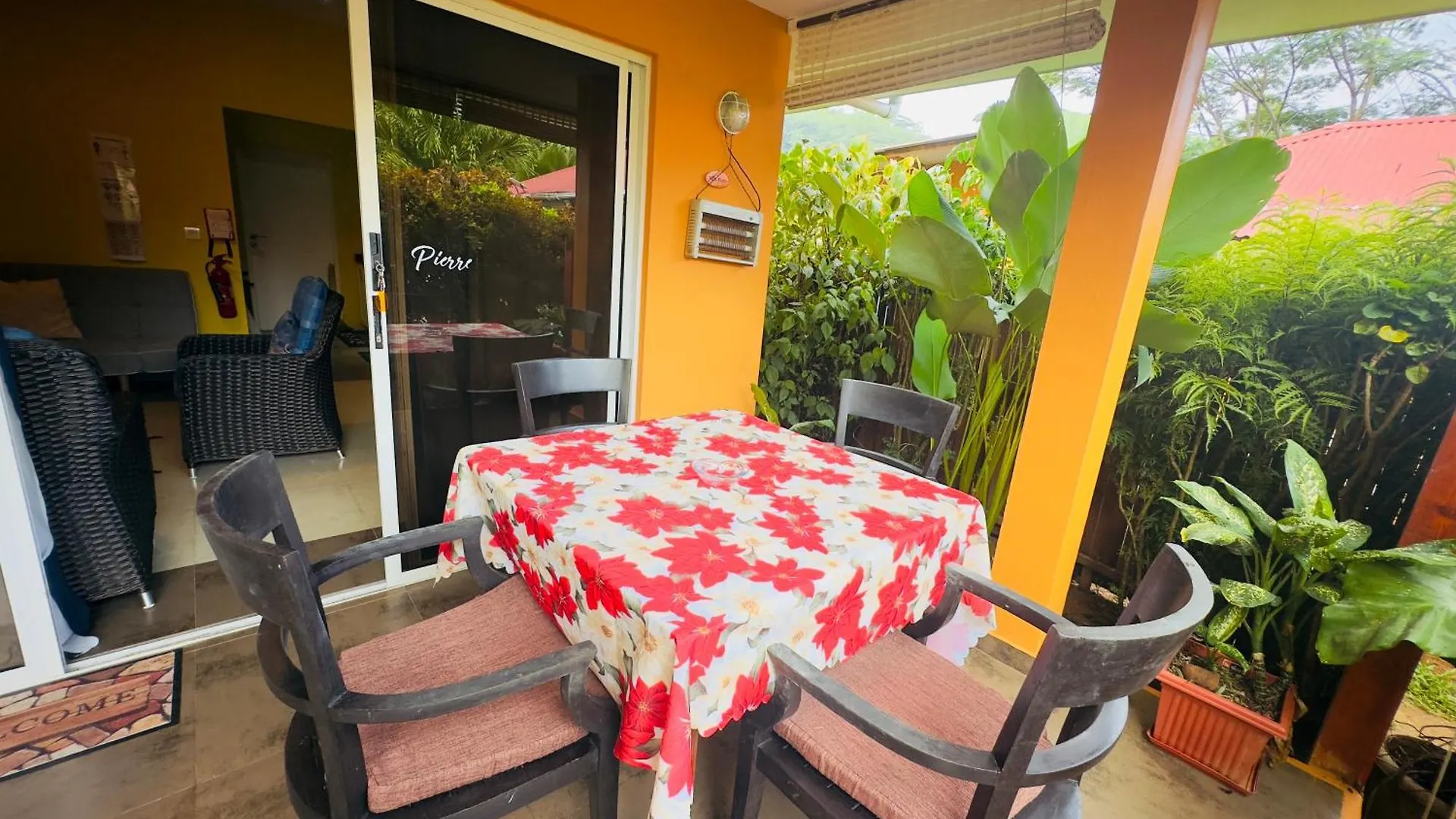 Alha Villa Baie Lazare